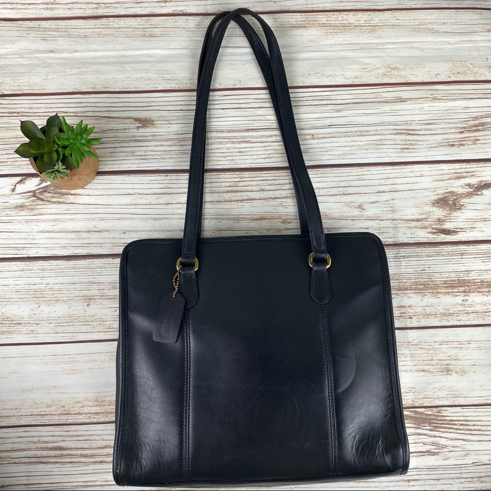 Coach Classic Compartment Leather Shoulder tote